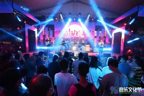 聲動灣區 潮音正燃 美麗南方Live音樂派對舞臺藝術造型全解析
